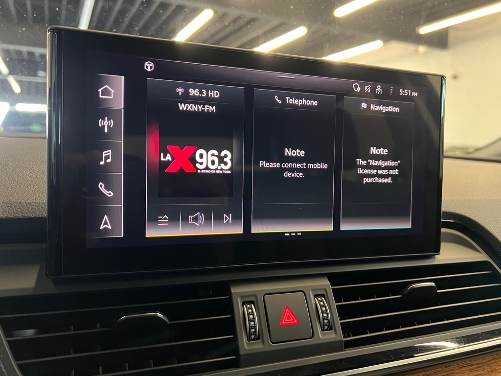 Vehicle image 12 of 25