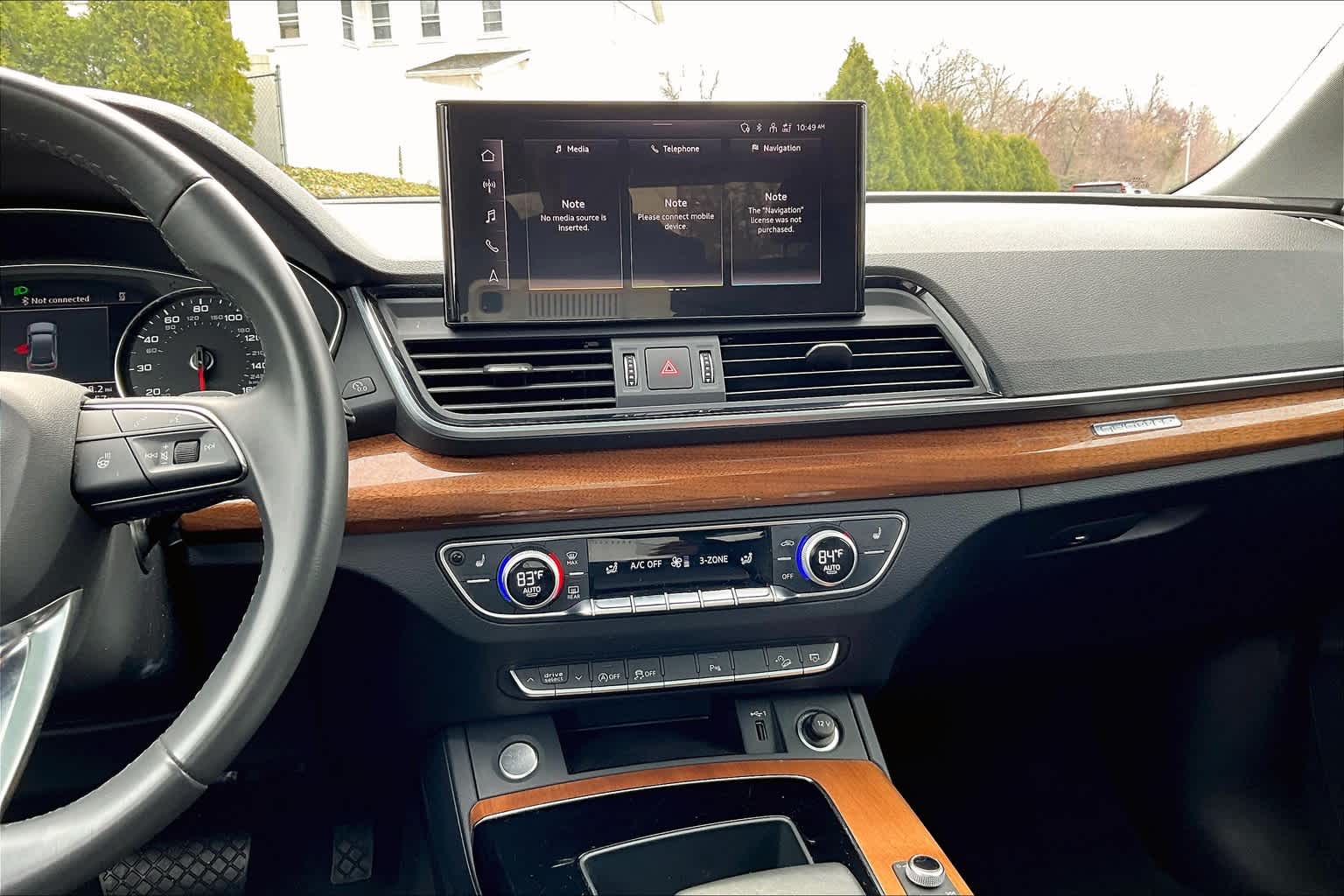 Vehicle image 18 of 36