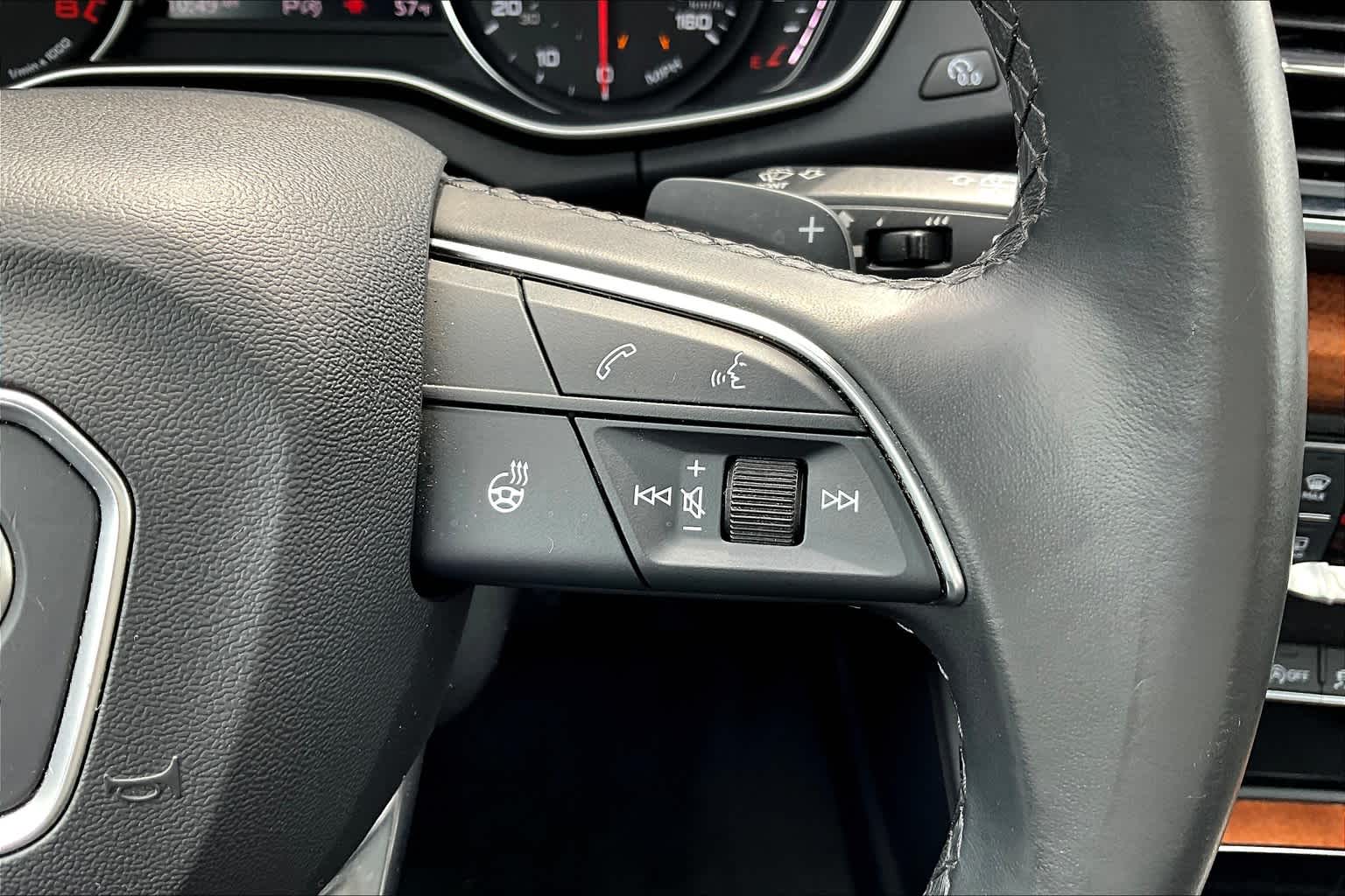 Vehicle image 24 of 36