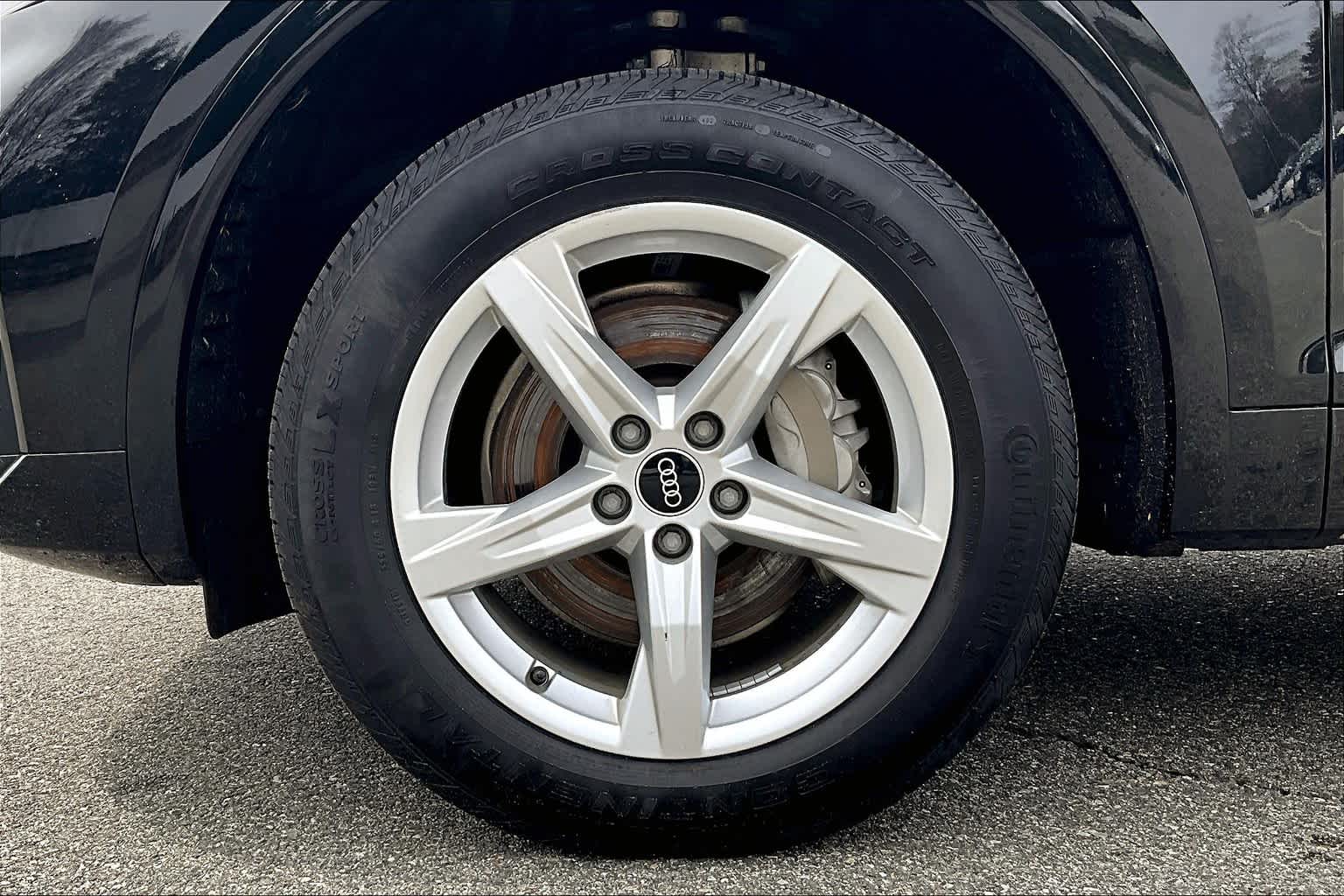 Vehicle image 7 of 36