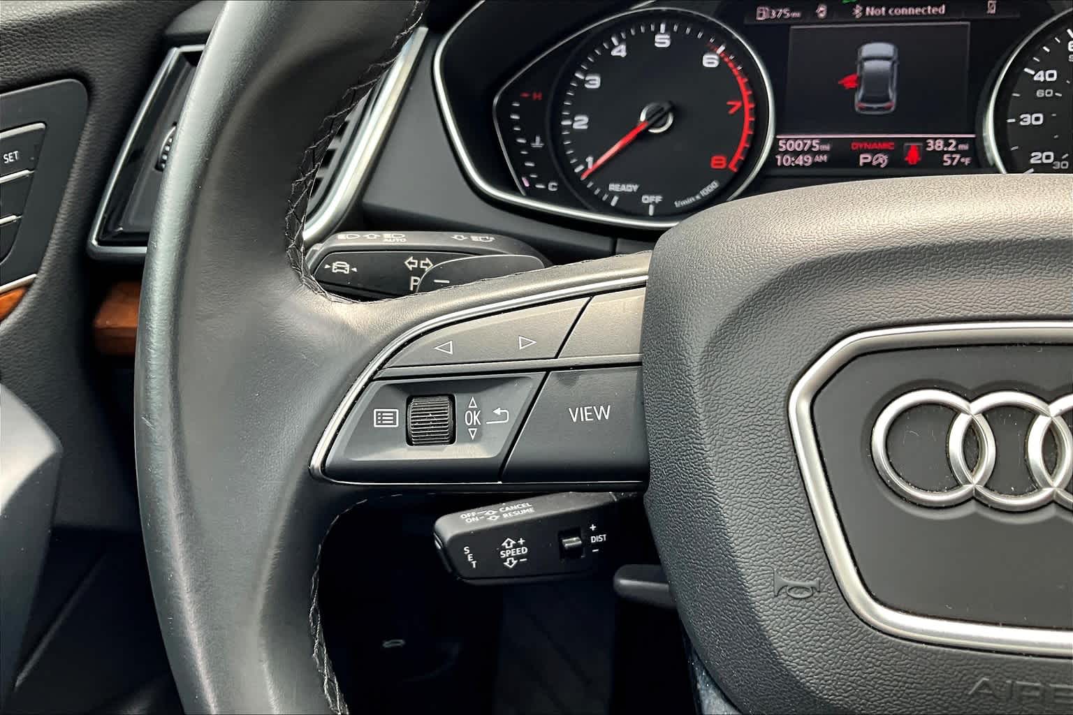Vehicle image 23 of 36