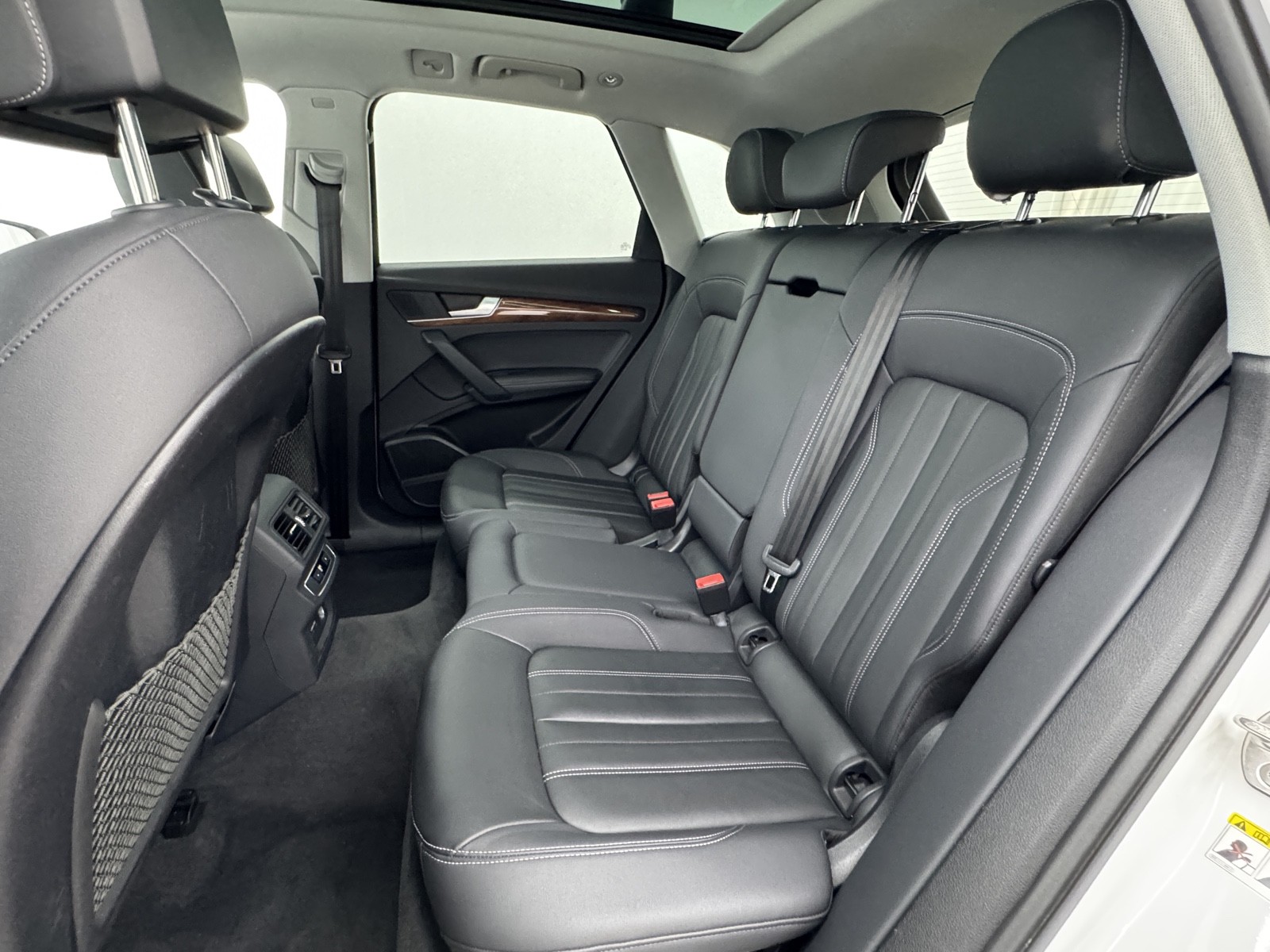 Vehicle image 49 of 66