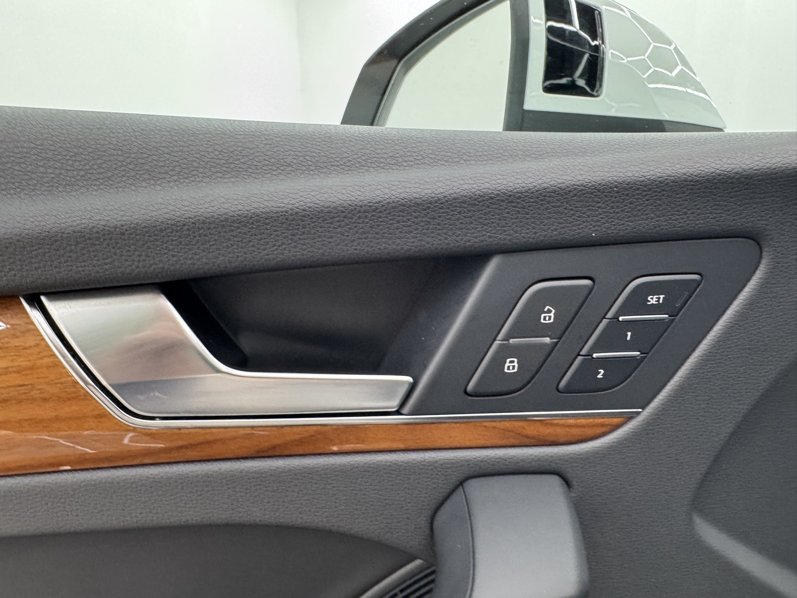 Vehicle image 45 of 66