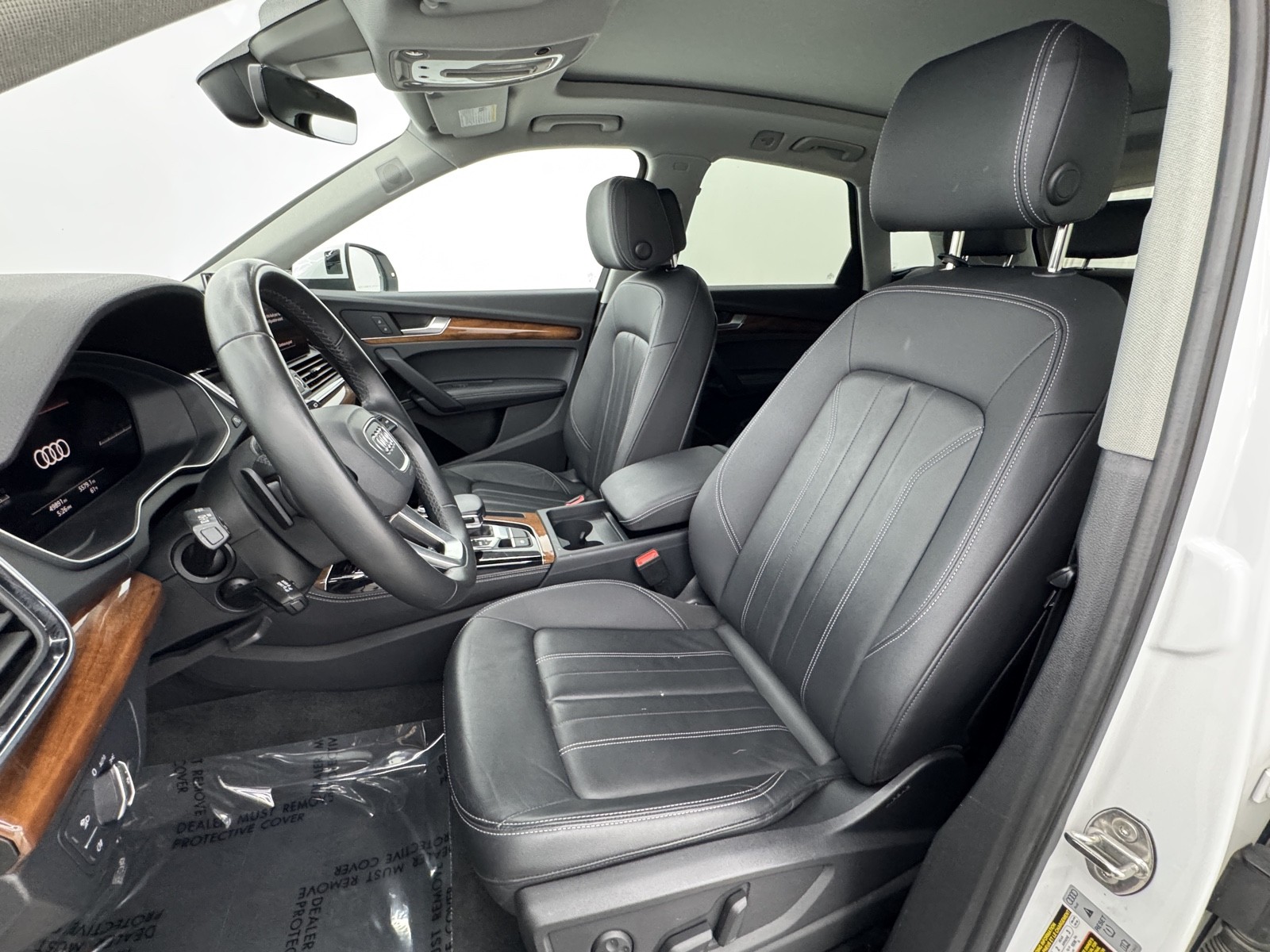Vehicle image 18 of 66