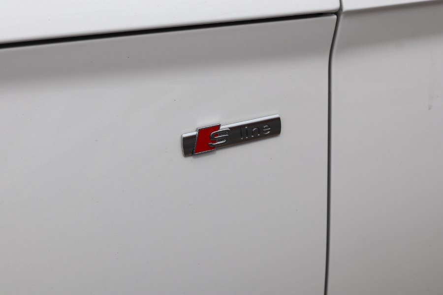 Vehicle image 7 of 53