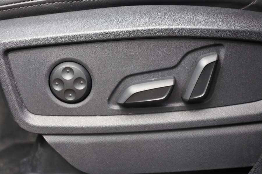 Vehicle image 20 of 53