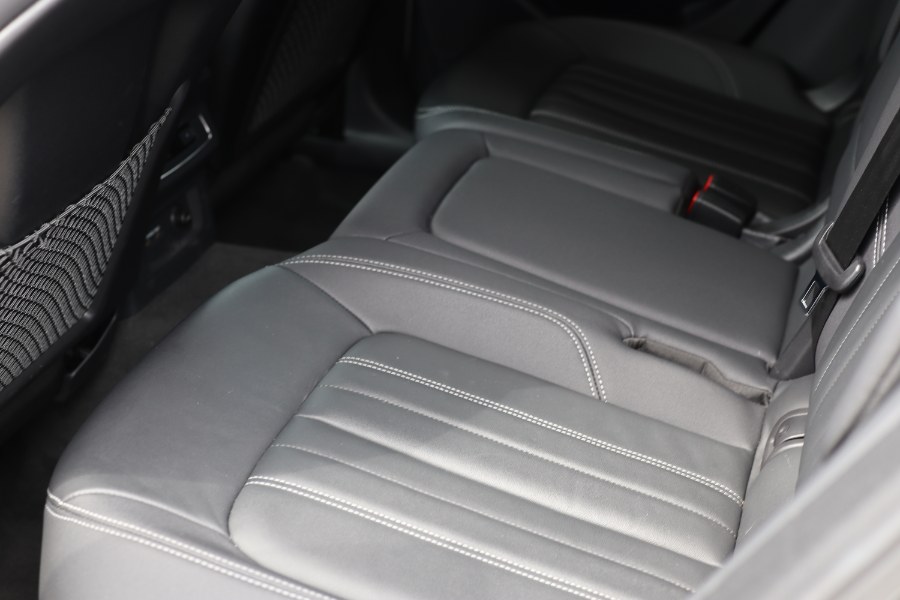 Vehicle image 21 of 53