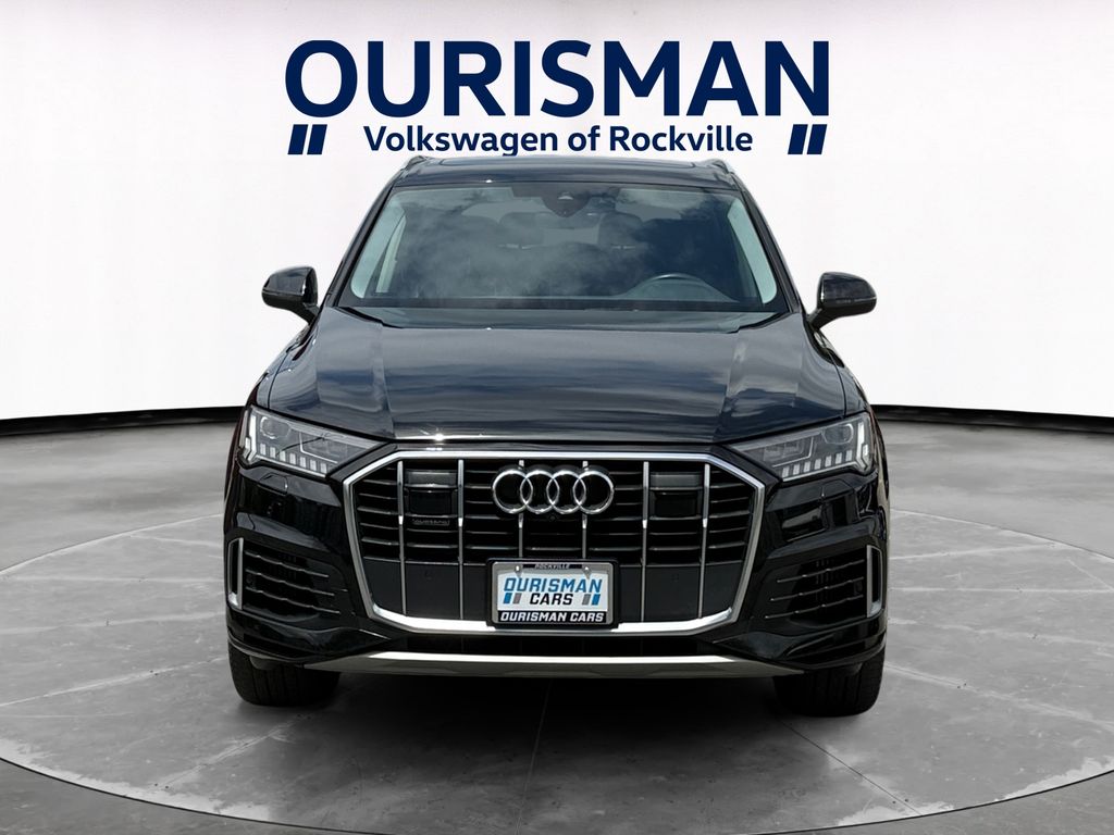 2023 Audi Q7 Premium Image 2 of 29