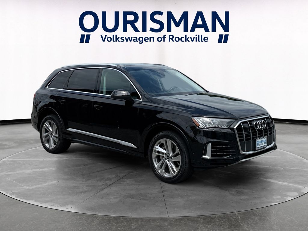2023 Audi Q7 Premium Image 3 of 29