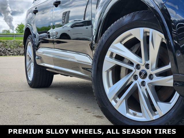 Vehicle image 13 of 31