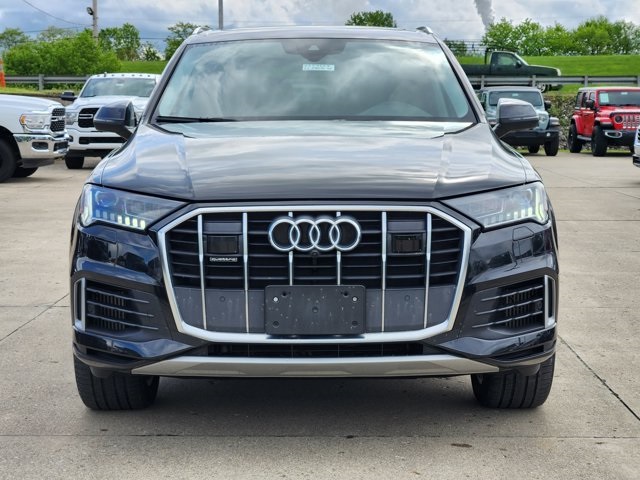 Vehicle image 2 of 31