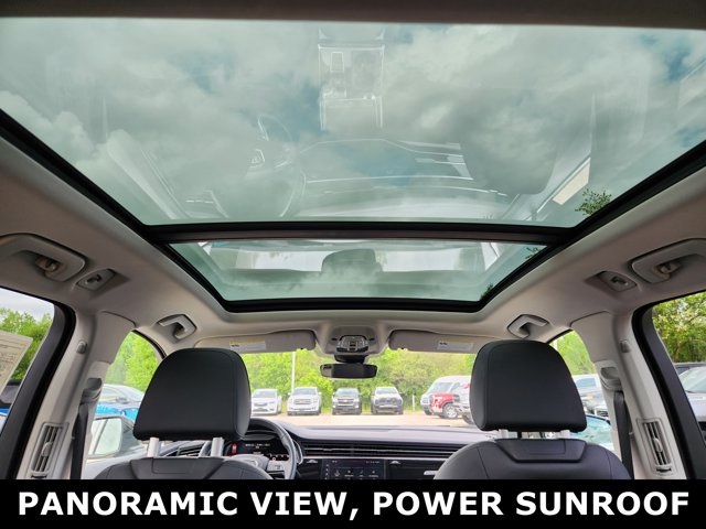 Vehicle image 12 of 31