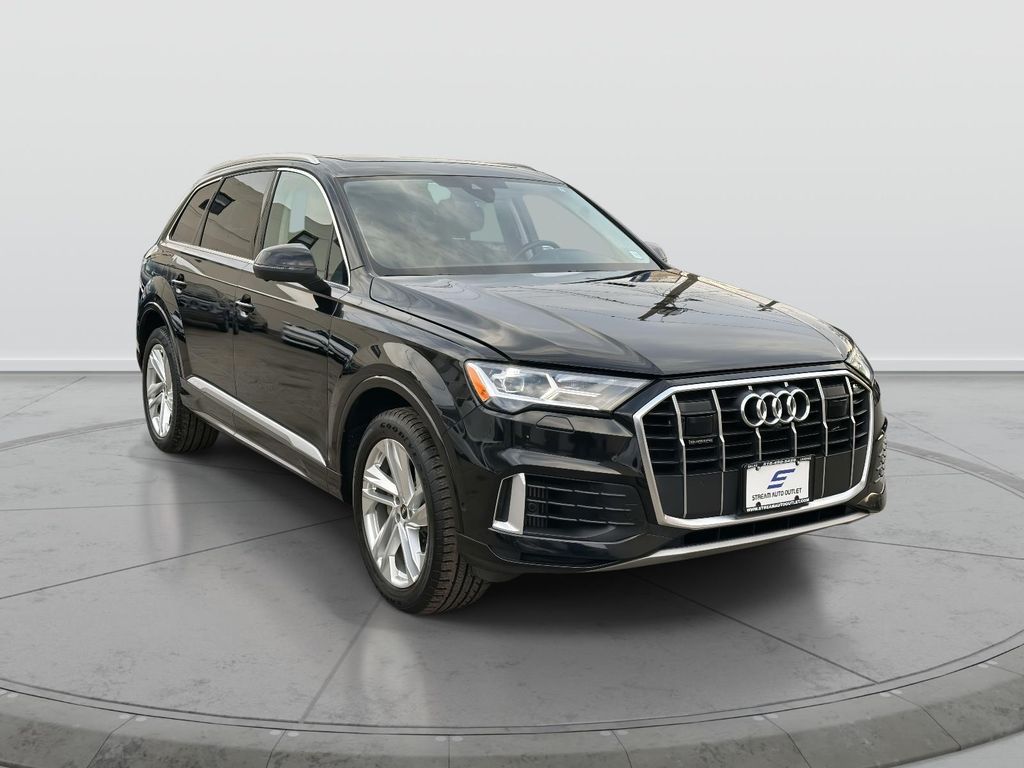 2023 Audi Q7 Premium Plus Image 1 of 32