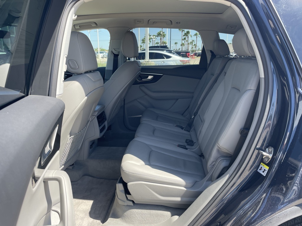 2023 Audi Q7 Premium Plus Image 11 of 24