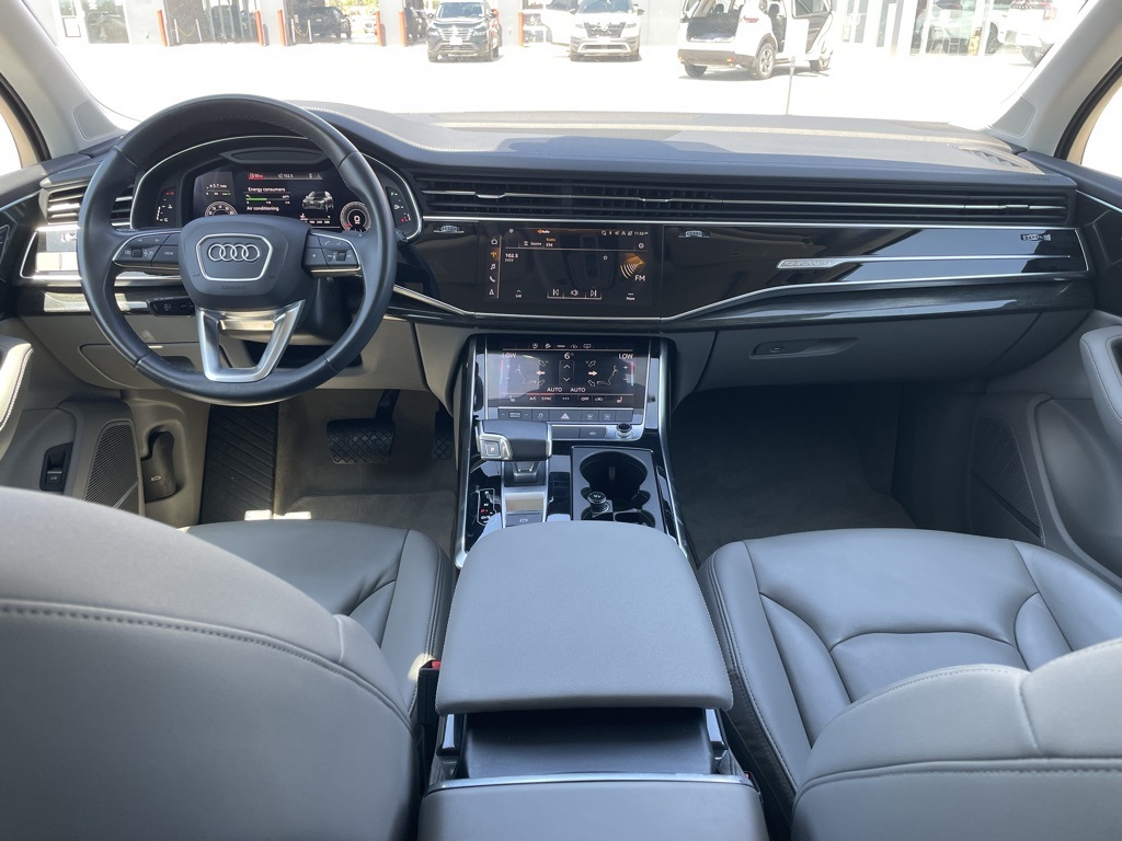 2023 Audi Q7 Premium Plus Image 12 of 24