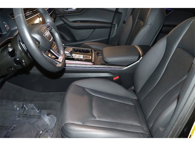 Vehicle image 22 of 31