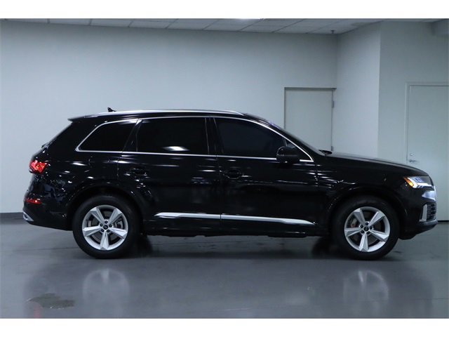 Vehicle image 7 of 31