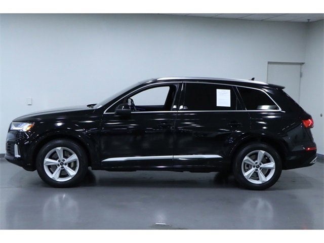 Vehicle image 2 of 31