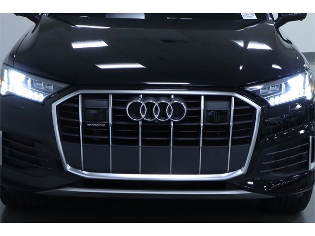 Vehicle image 12 of 31