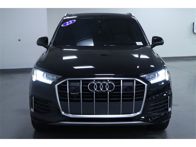 Vehicle image 4 of 31