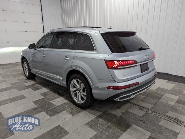 Vehicle image 6 of 26