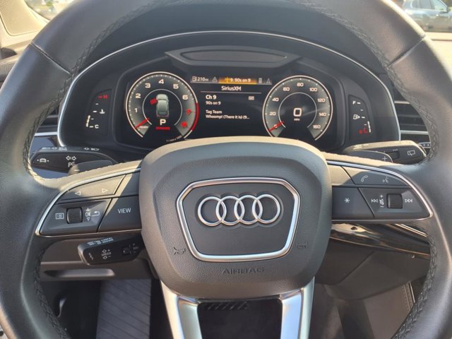 Vehicle image 22 of 40