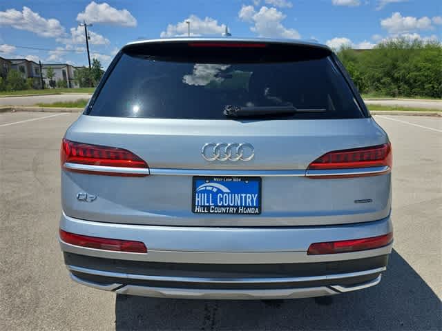 Vehicle image 6 of 41