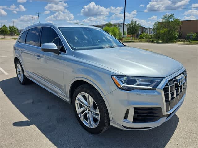 Vehicle image 3 of 41