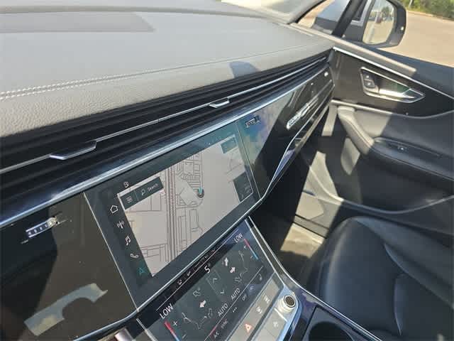 Vehicle image 31 of 41