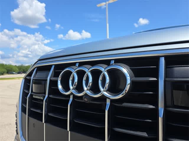 Vehicle image 12 of 41