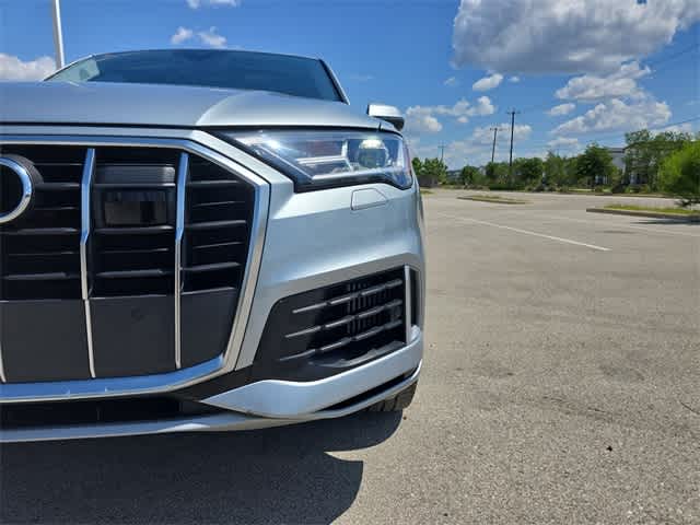 Vehicle image 11 of 41