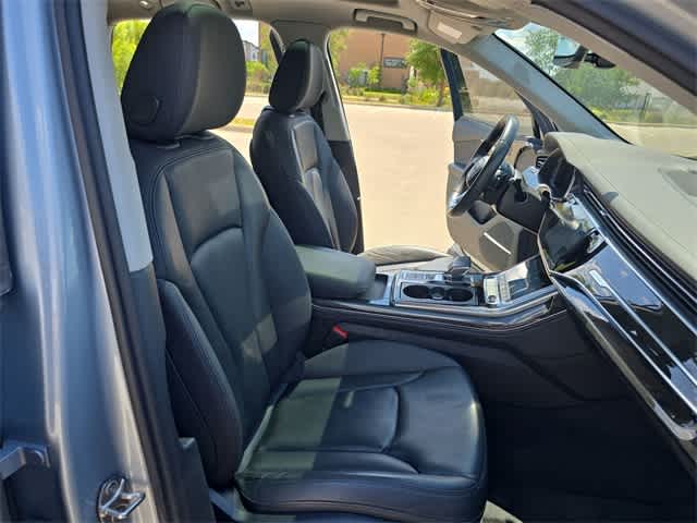 Vehicle image 24 of 41