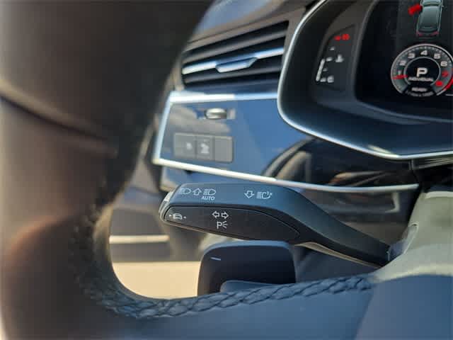 Vehicle image 29 of 41