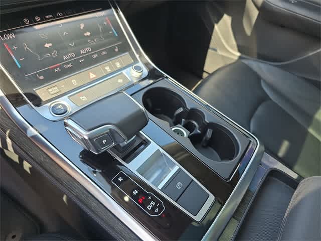 Vehicle image 35 of 41