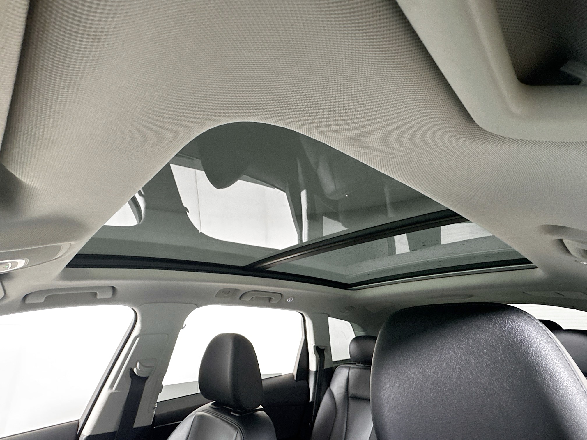 Vehicle image 12 of 31