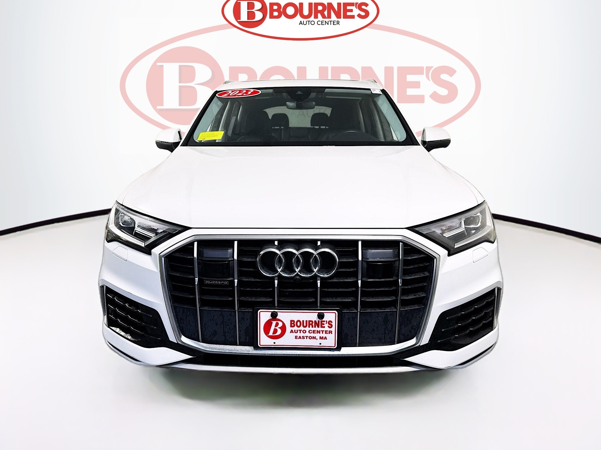 Vehicle image 2 of 31