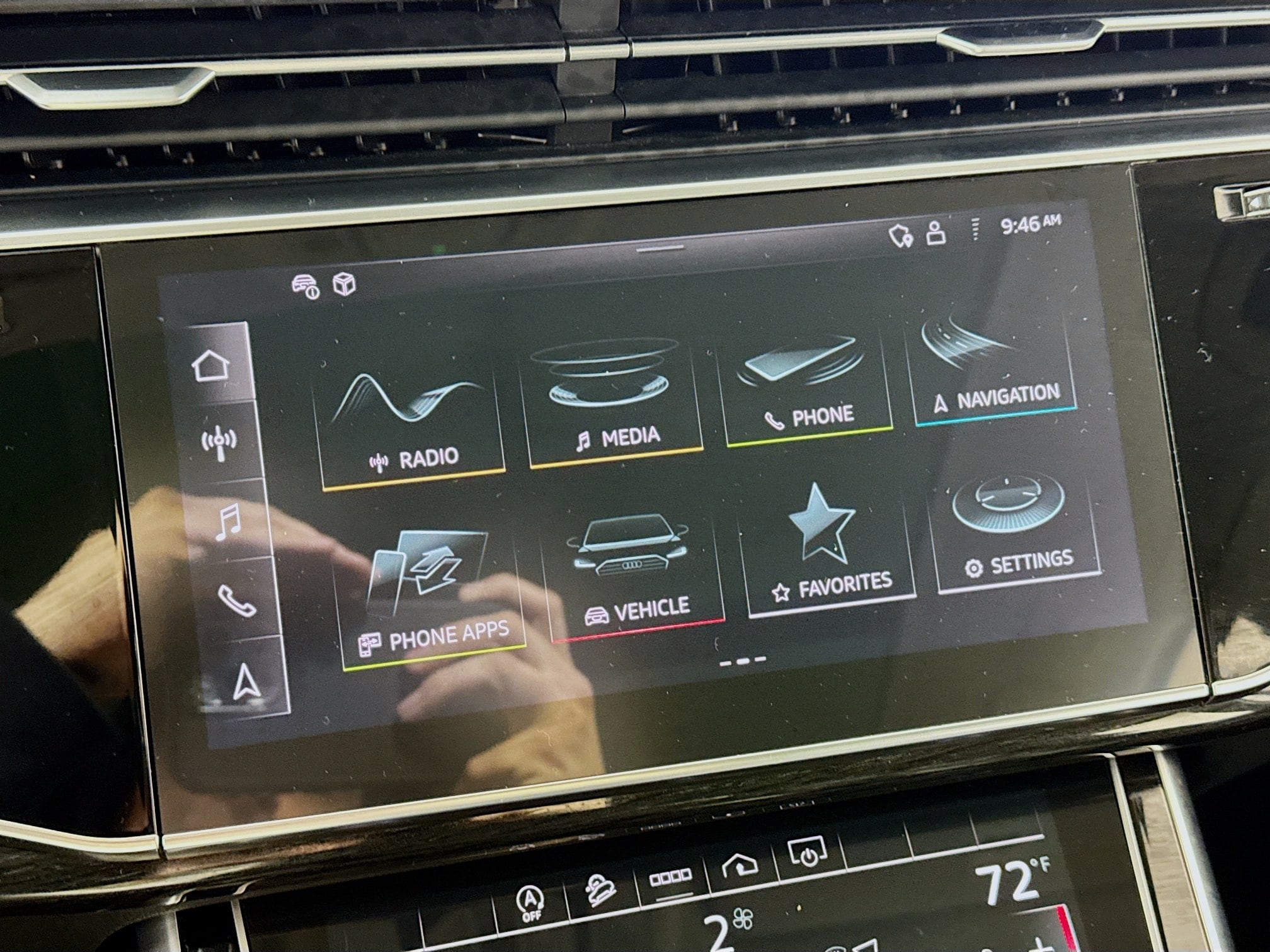Vehicle image 18 of 31