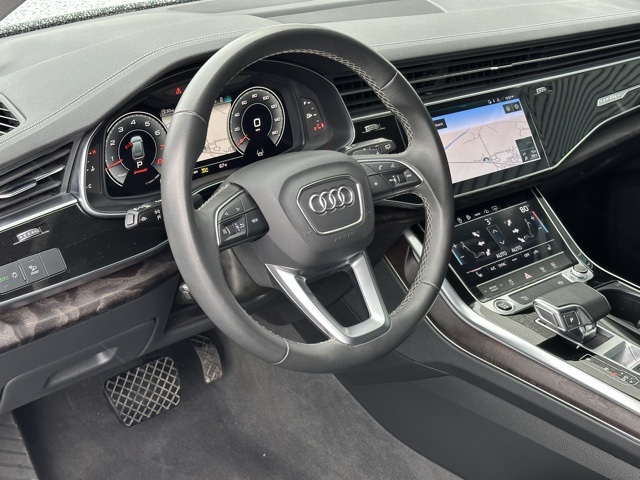 Vehicle image 12 of 40