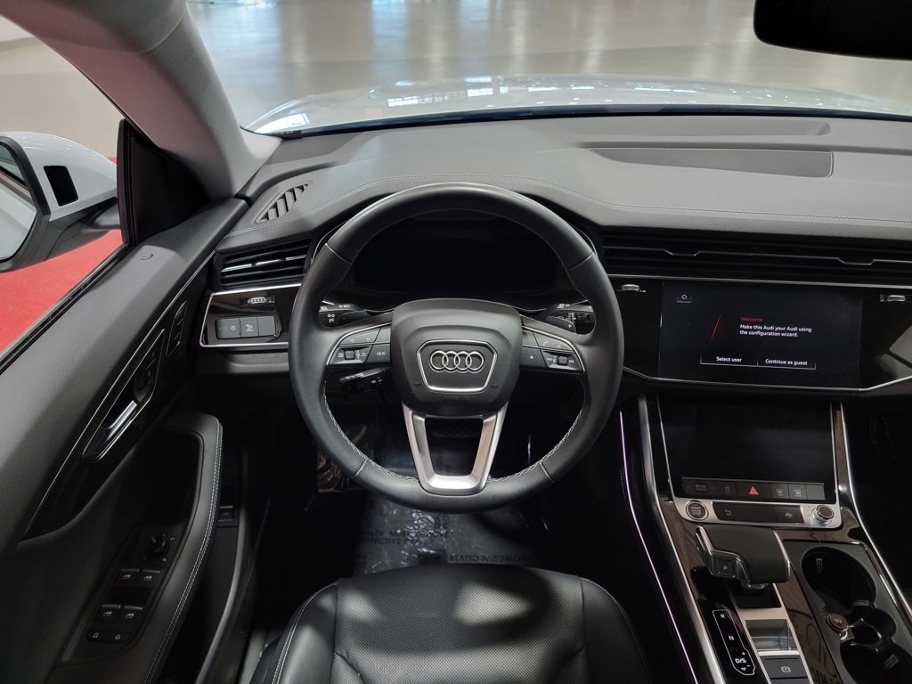 Vehicle image 19 of 34