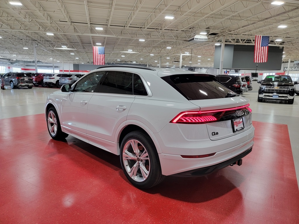 Vehicle image 6 of 34