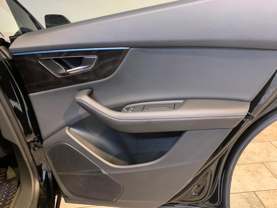 Vehicle image 50 of 63