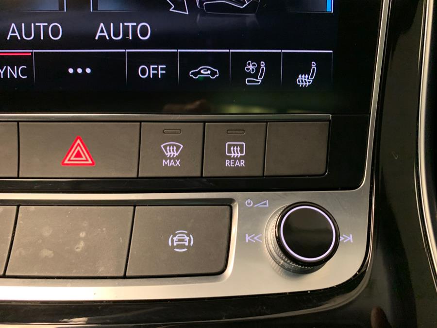Vehicle image 37 of 63