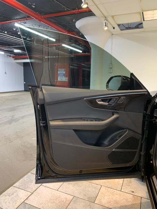 Vehicle image 13 of 63
