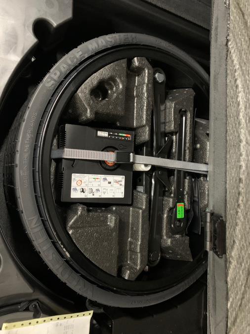 Vehicle image 48 of 63