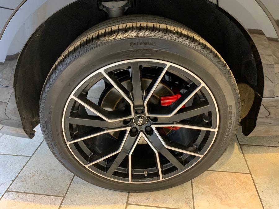 Vehicle image 10 of 63