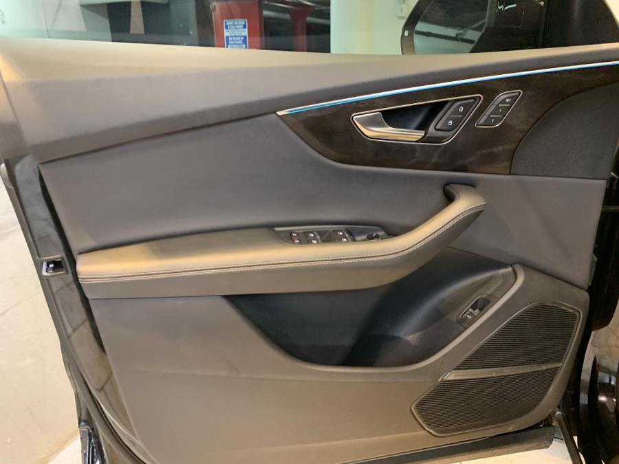 Vehicle image 14 of 63