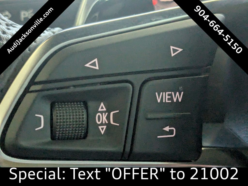 Vehicle image 23 of 32