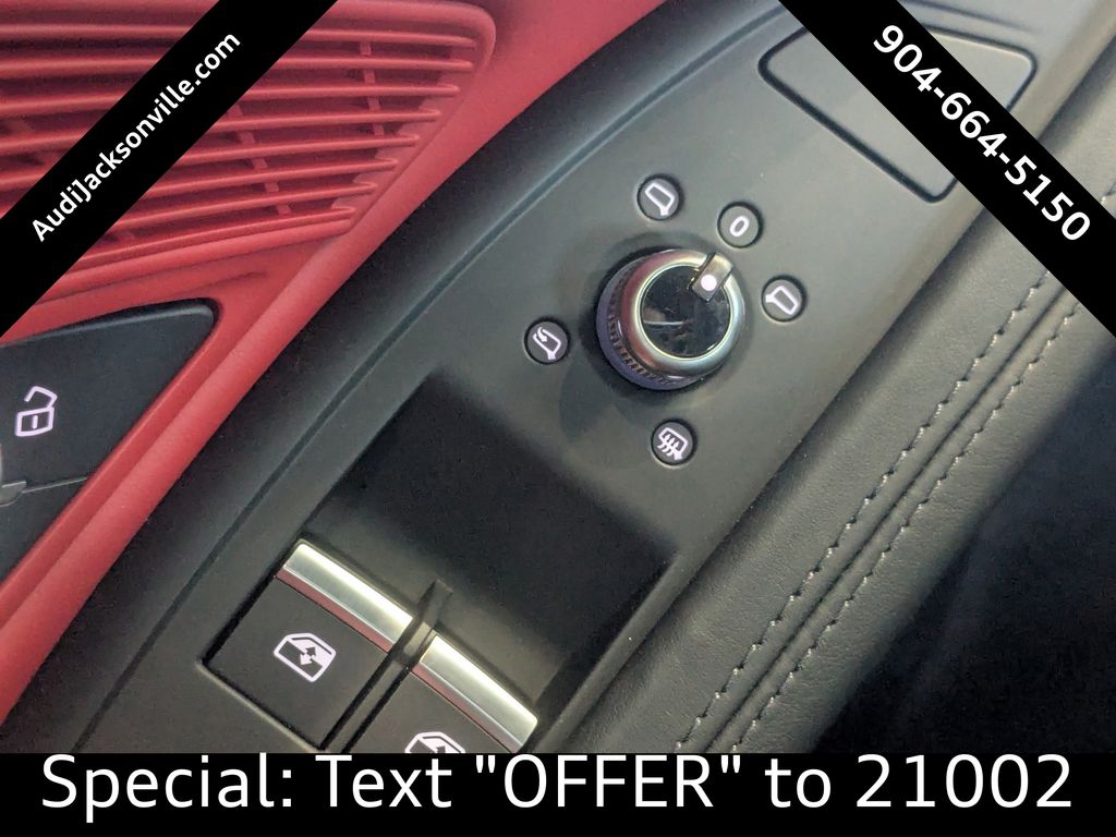 Vehicle image 22 of 32
