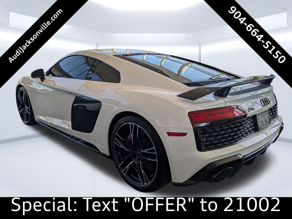 Vehicle image 12 of 32