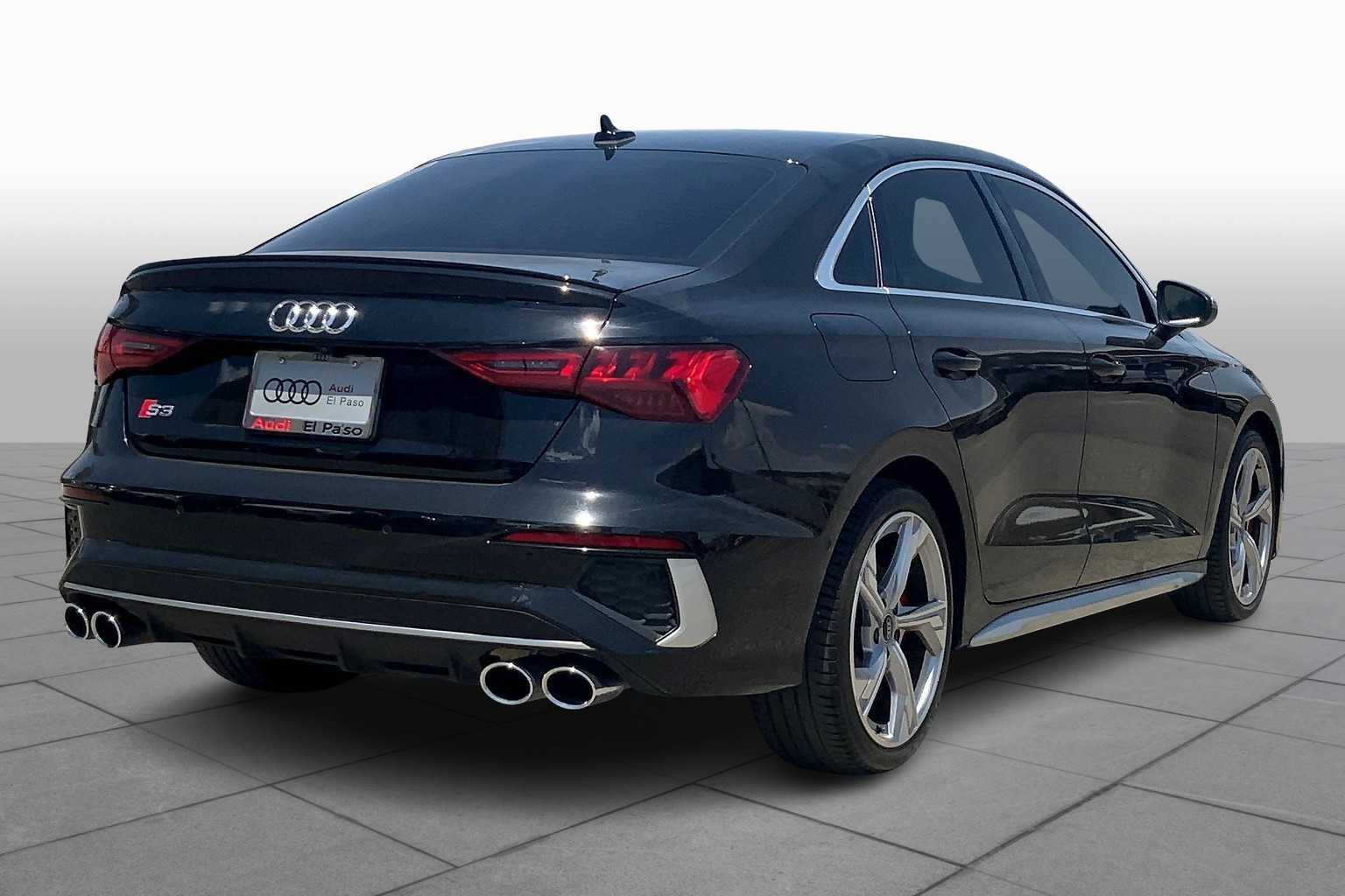 Vehicle image 4 of 33